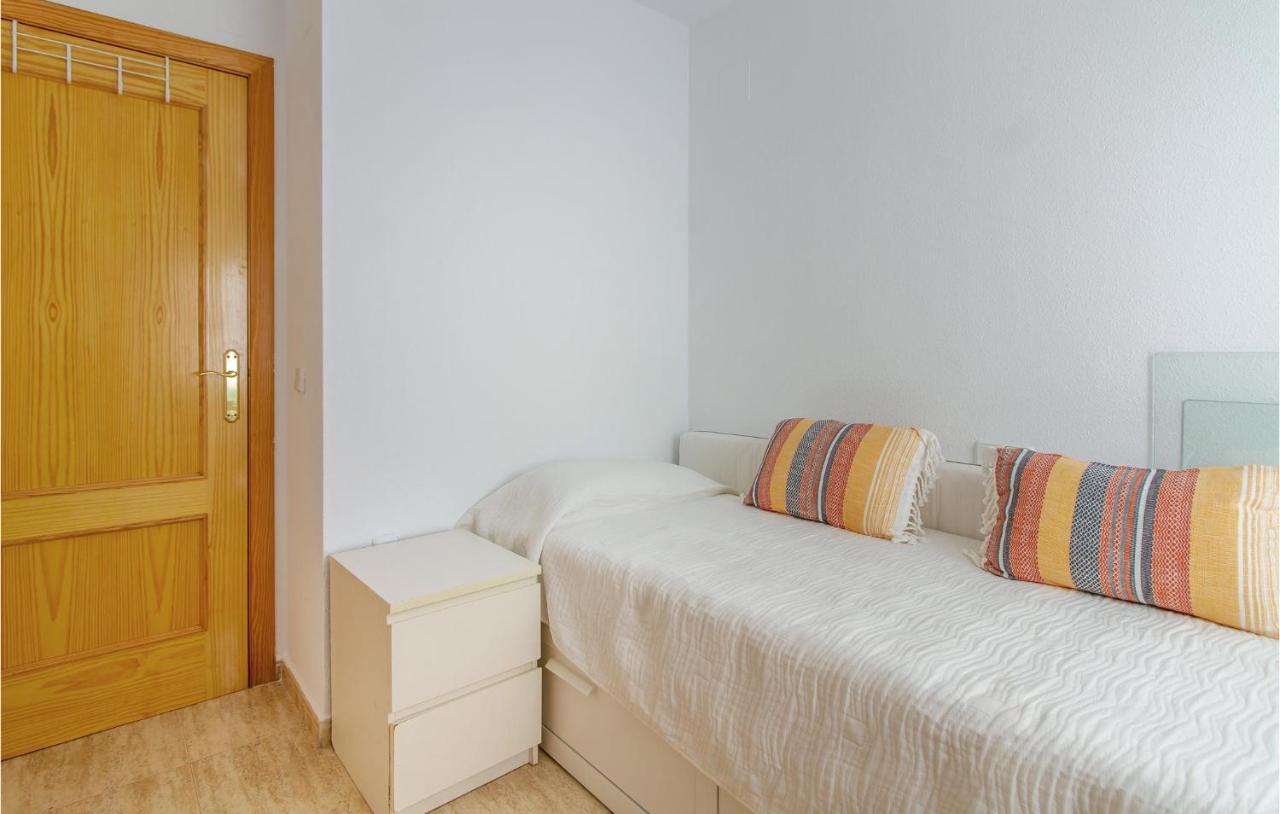 4 Bedroom Cozy Home In Pilar De La Horadada Esterno foto